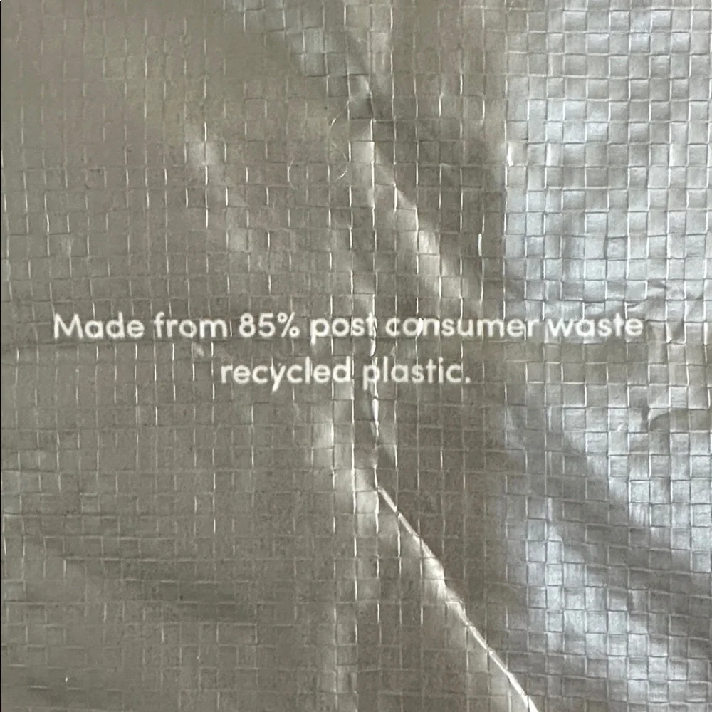 ATHLETA WHITE SHOPPER BAG